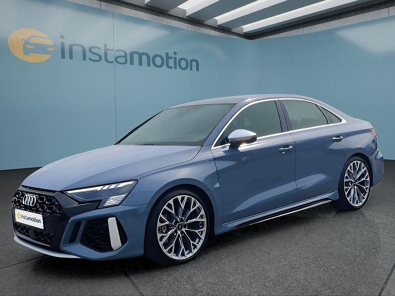 Grau Gebraucht 2023 Audi RS3 Kleinwagen | 59.199 € (Teuer) - Bild 1/4