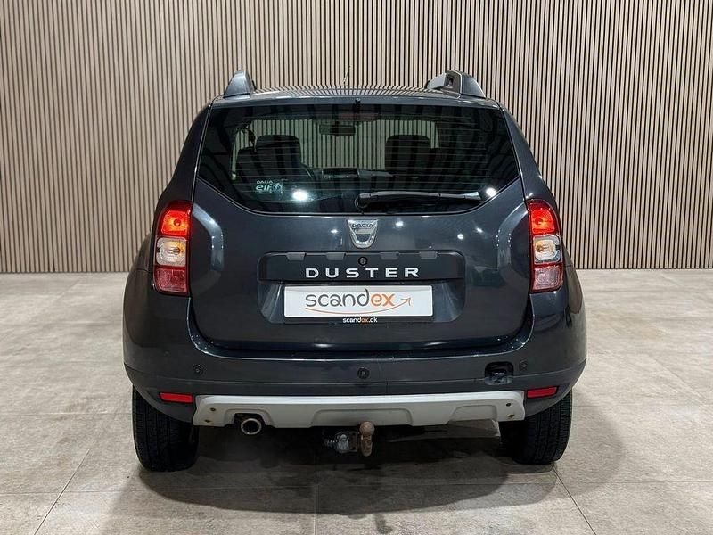 Usata Dacia Duster 109 CV (80 kW) 2015 Grigio SUV