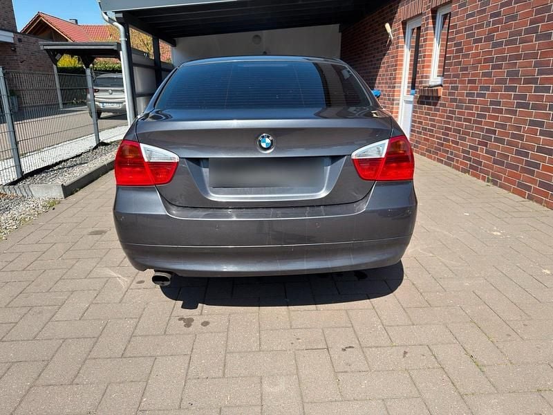 Gebraucht BMW 318 129 PS (94 kW) 2007 Limousine