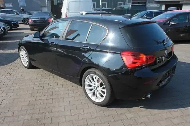 Gebraucht BMW 118 Advantage 136 PS (100 kW) 2018 Schwarz Kleinwagen