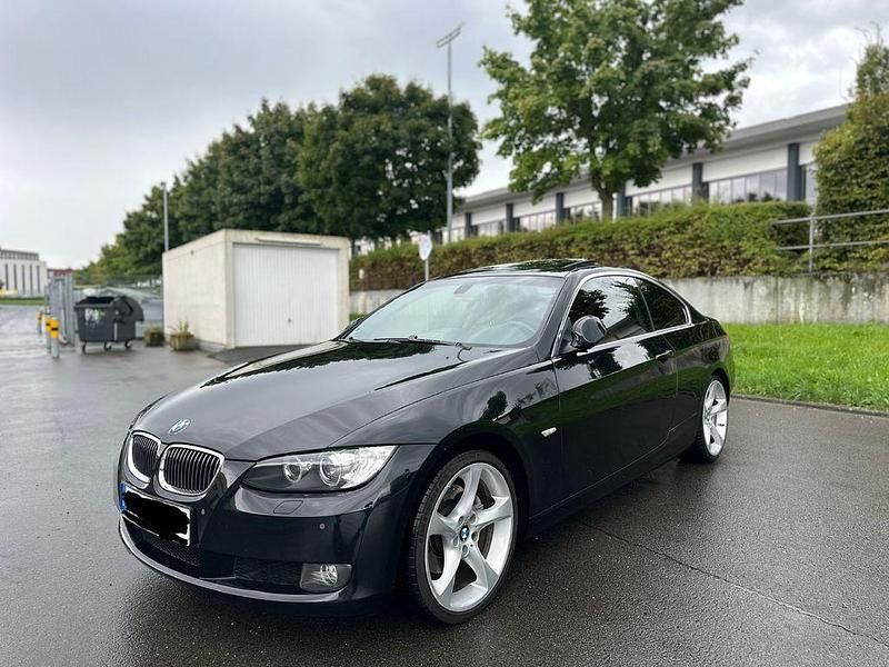 Schwarz Gebraucht 2007 BMW 325 Coupé | 12.300 € (Etwas zu teuer) - Bild 1/4