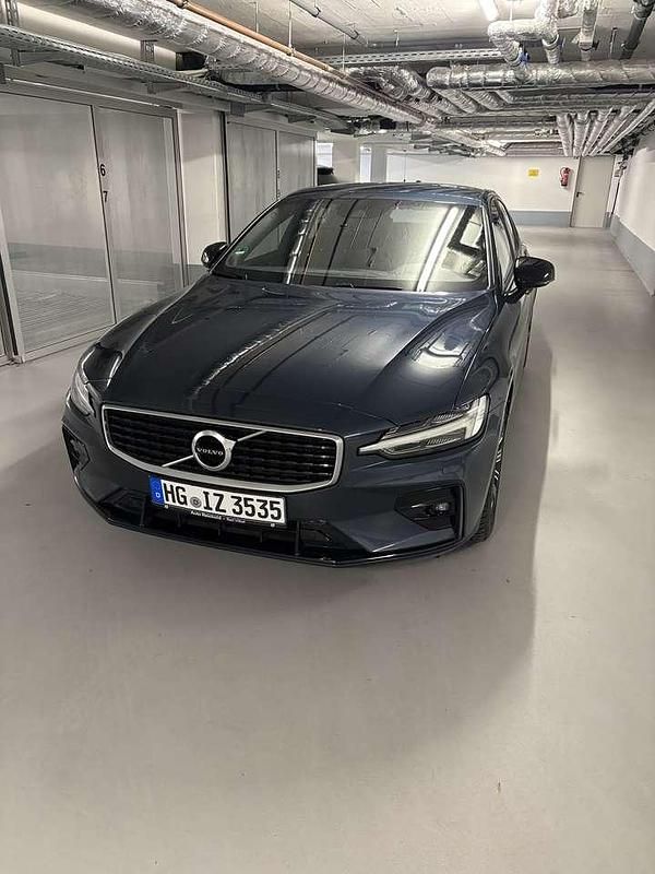 Gebraucht Volvo S60 249 PS (183 kW) 2019 Blau Limousine
