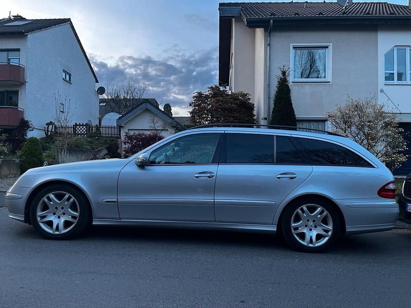 Usata Mercedes E320 204 CV (150 kW) 2004 Argento Station wagon