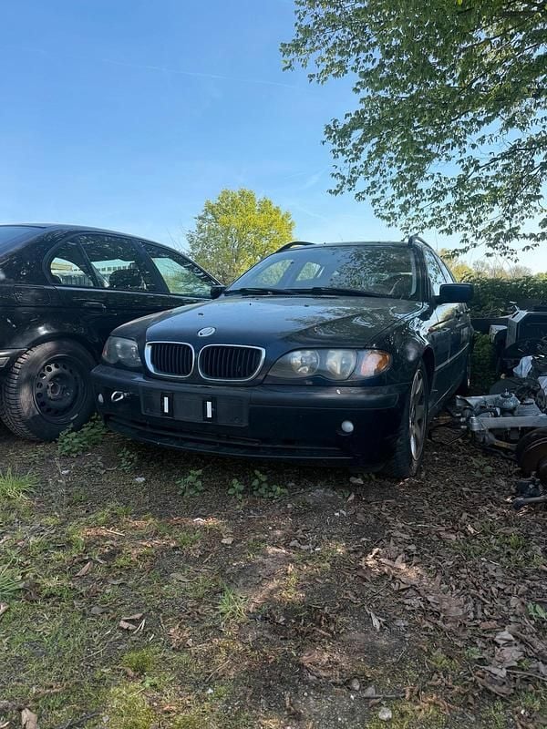 Usata BMW 320 150 CV (110 kW) 2003 Blu Station wagon