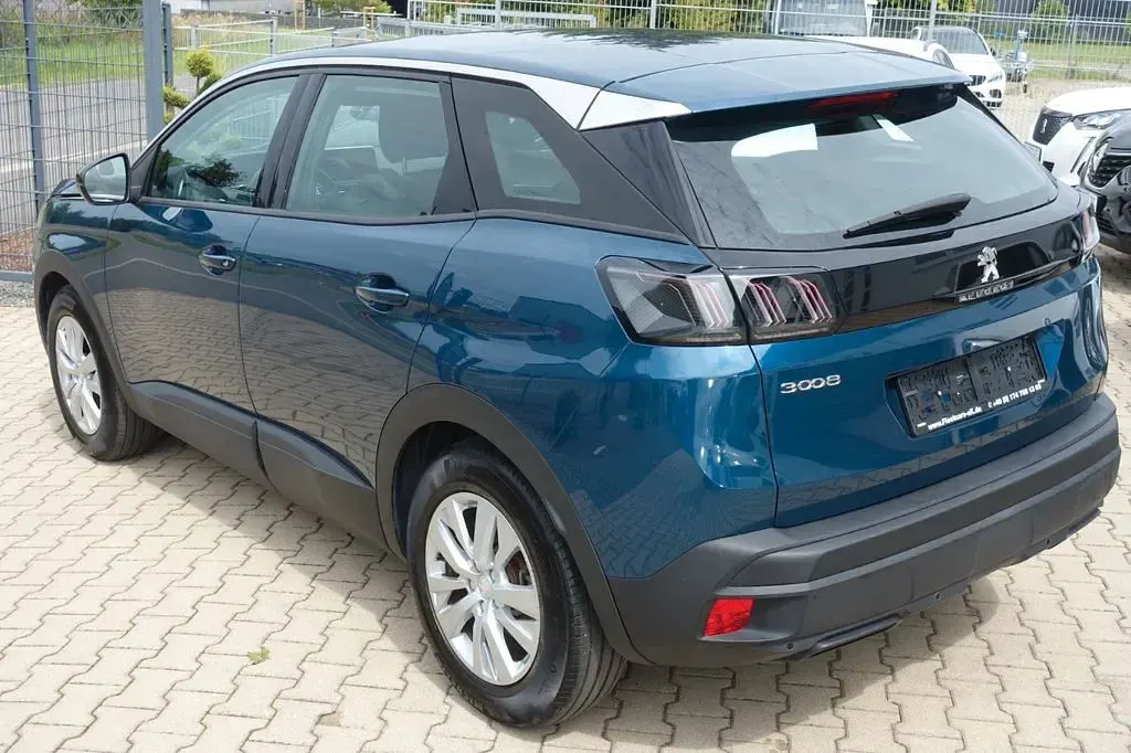 Gebraucht Peugeot 3008 Active 131 PS (96 kW) 2022 Blau SUV