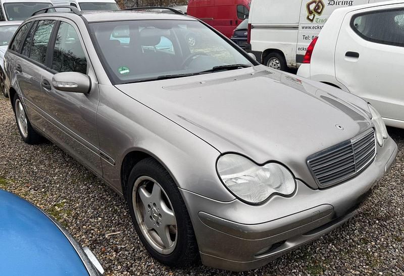 Gebraucht Mercedes C180 143 PS (105 kW) 2003 Silber Kombi