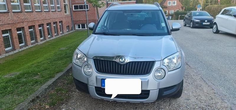 Gebraucht Skoda Yeti Plus Edition 122 PS (89 kW) 2012 Silber SUV