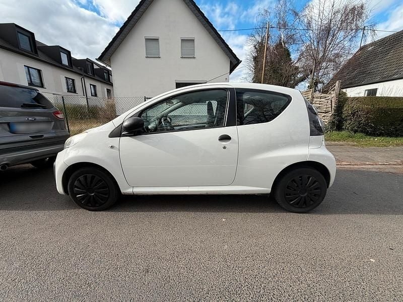 Gebraucht Citroën C1 68 PS (50 kW) 2012 Weiß Kleinwagen