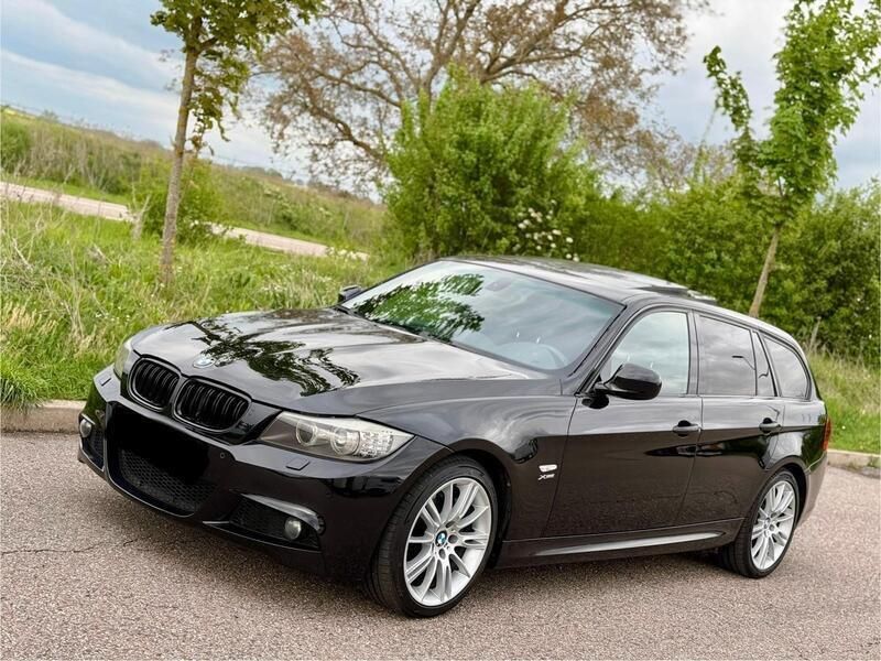 Schwarz Gebraucht 2009 BMW 330 M Sport Kombi | 7.490 € (Fairer Preis) - Bild 1/4