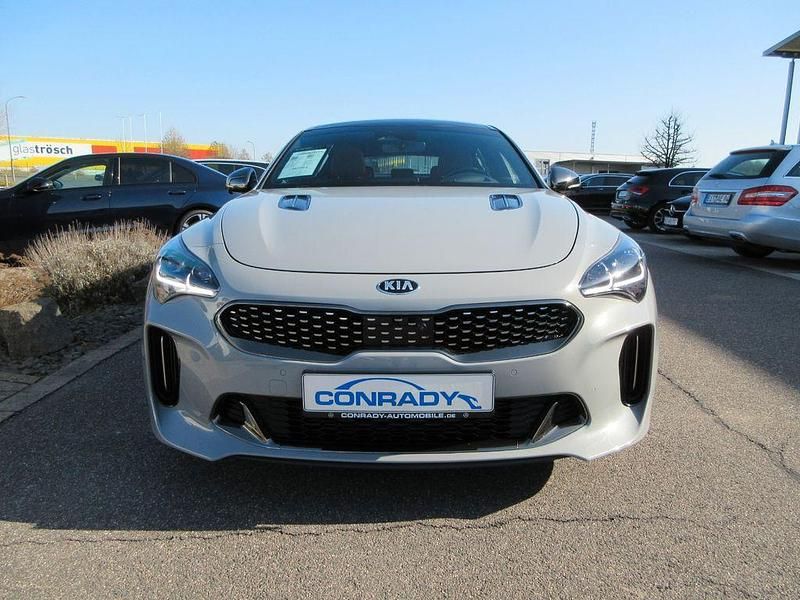 Gebraucht Kia Stinger GT 366 PS (269 kW) 2021 Silber Kleinwagen