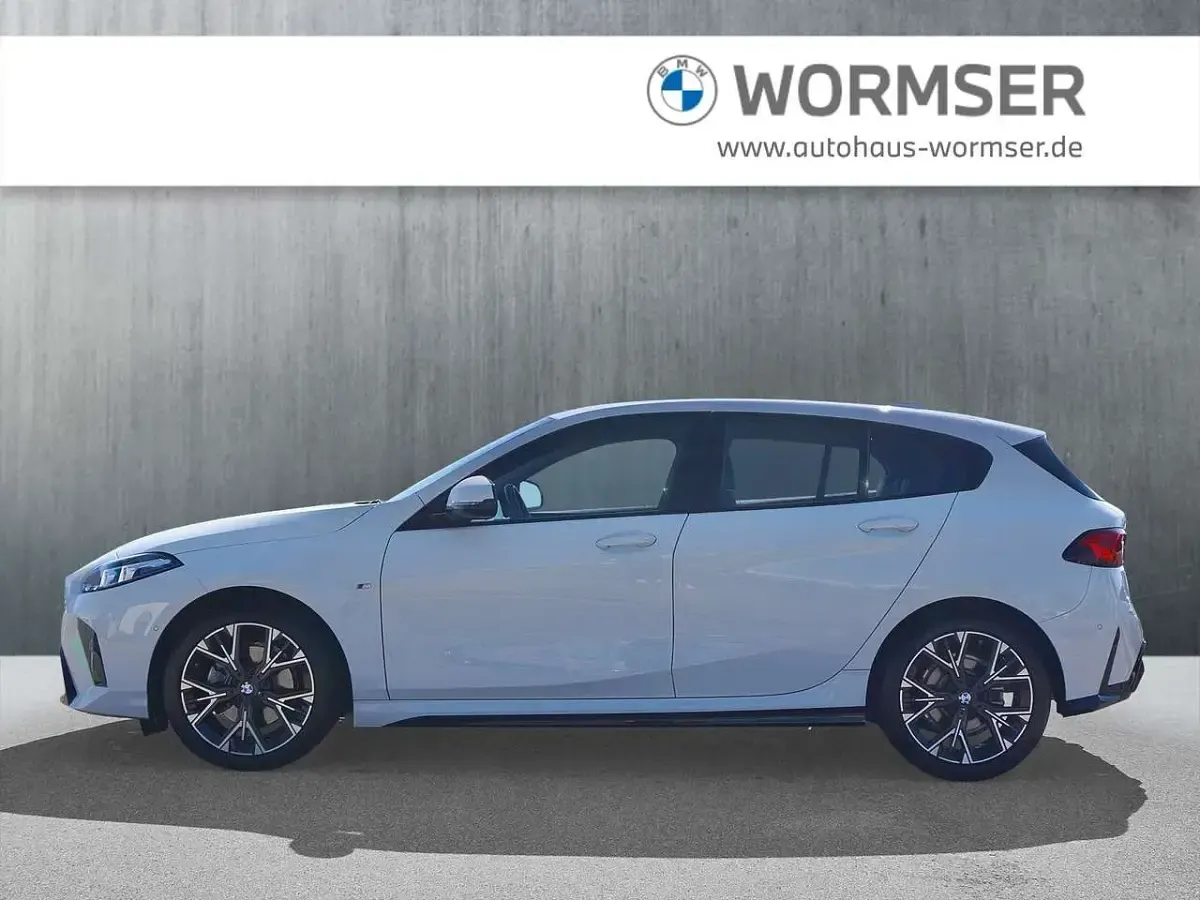 Gebraucht BMW 120 Sport Line 156 PS (114 kW) 2025 Weiß Kleinwagen