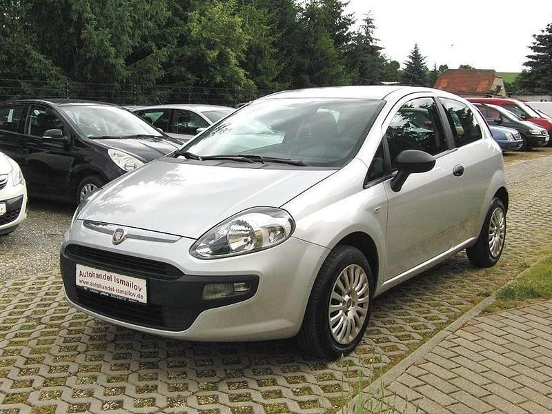 Silber Gebraucht 2011 Fiat Punto Evo Active Kleinwagen | 3.600 € (Guter Preis) - Bild 1/4