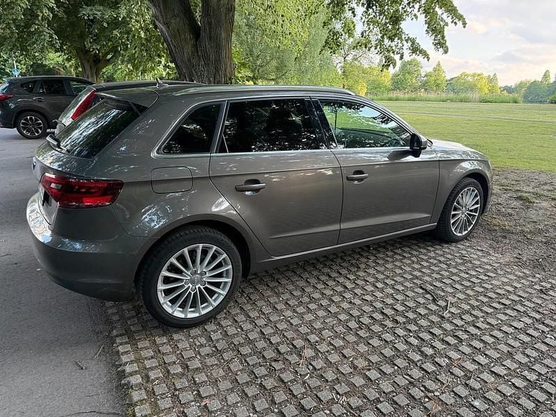 Gebraucht 2014 Audi A3 Sportback Kleinwagen | 11.500 € (Fairer Preis) - Bild 1/2
