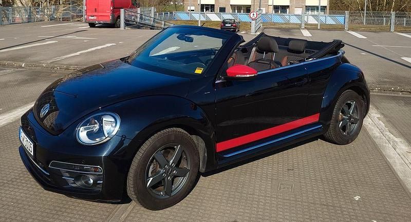 Schwarz Gebraucht 2017 VW Beetle Allstar Cabrio | 16.550 € (Fairer Preis) - Bild 1/4