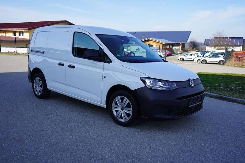 Gebraucht VW Caddy 102 PS (75 kW) 2021 Weiß Van / Kleinbus