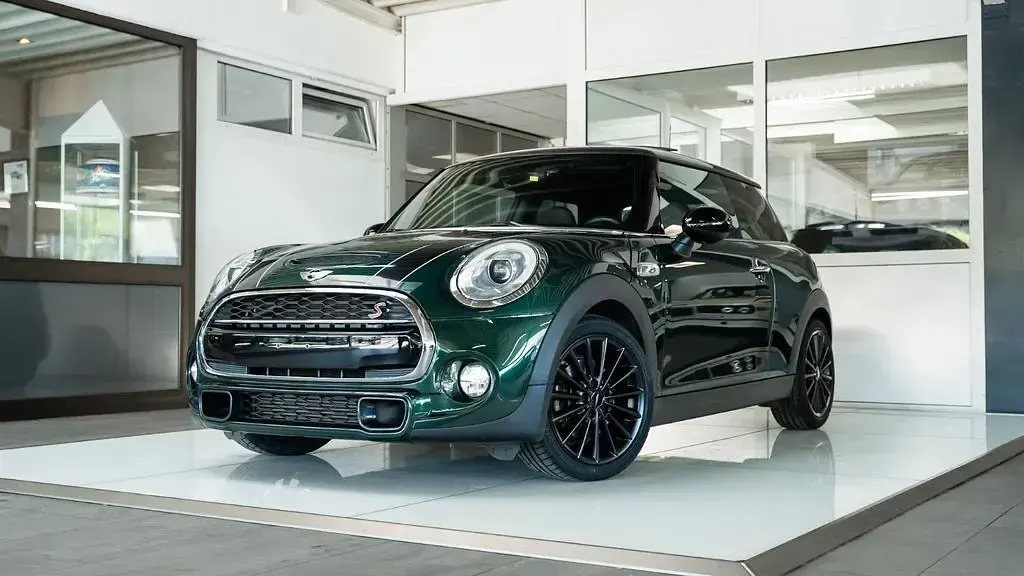 Second-hand Mini Cooper S 192 CP (141 kW) 2018 Verde Hatchback