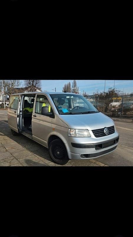 Gebraucht VW T5 131 PS (96 kW) 2005 Silber Van