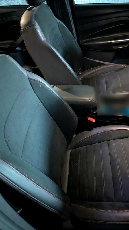 Gebraucht Ford Kuga 180 PS (132 kW) 2019 Grau SUV