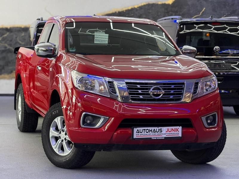 Gebraucht Nissan Navara 163 PS (119 kW) 2017 Rot Pickup