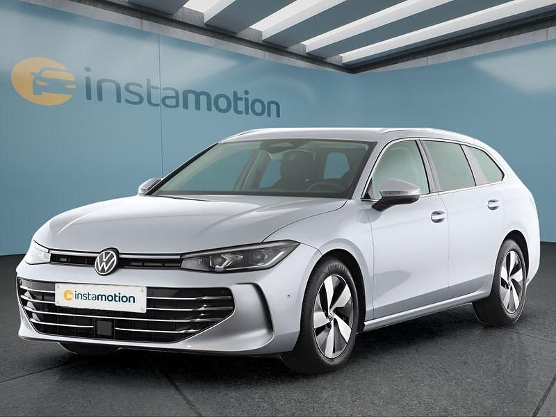 Silber Gebraucht 2025 VW Passat Kombi | 38.749 € (Superpreis) - Bild 1/4