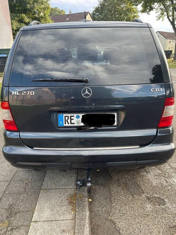 Schwarz Gebraucht 2001 Mercedes ML270 SUV | 2.950 € (Fairer Preis) - Bild 1/4