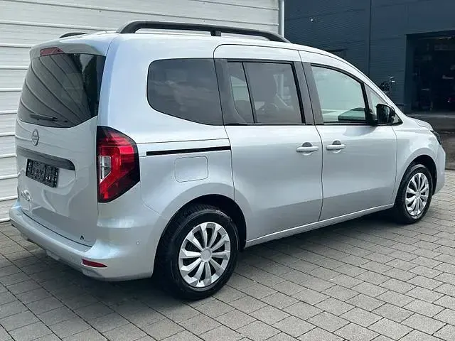 Gebraucht Nissan Townstar 360º 131 PS (96 kW) 2022 Silber metallic silber metallic Van / Kleinbus