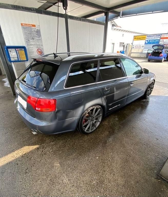 Gebraucht Audi A4 256 PS (188 kW) 2005 Grau Kombi