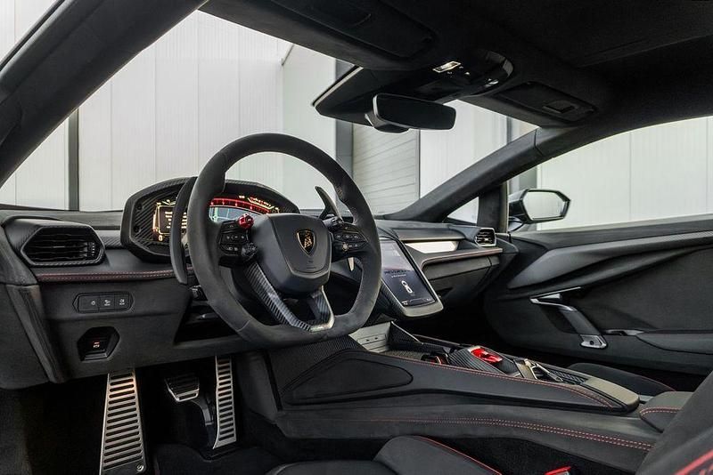 Usata Lamborghini Revuelto 2024 Nero Coupé