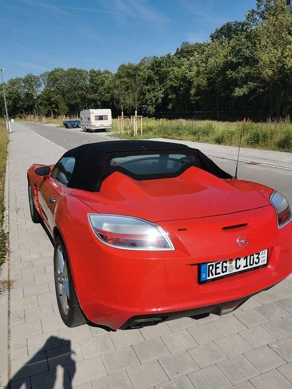 Gebraucht Opel GT 264 PS (194 kW) 2009 Rot Cabrio