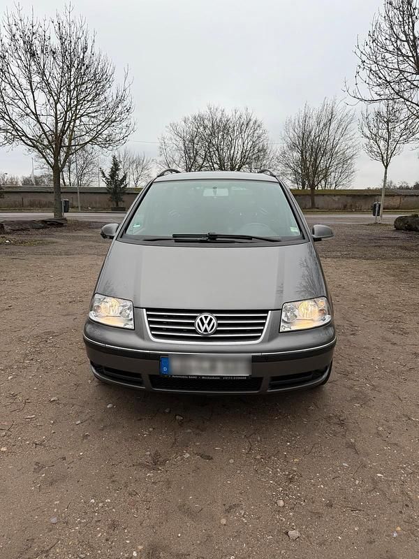 Gebraucht VW Sharan 115 PS (84 kW) 2008 Grau Van / Kleinbus