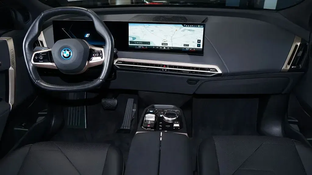 Gebraucht BMW iX Sport Line 384 kW (523 PS) 2024 Schwarz SUV