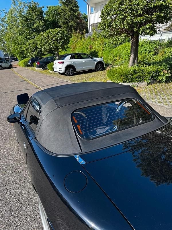 Gebraucht Mazda MX5 90 PS (66 kW) 1998 Schwarz Cabrio