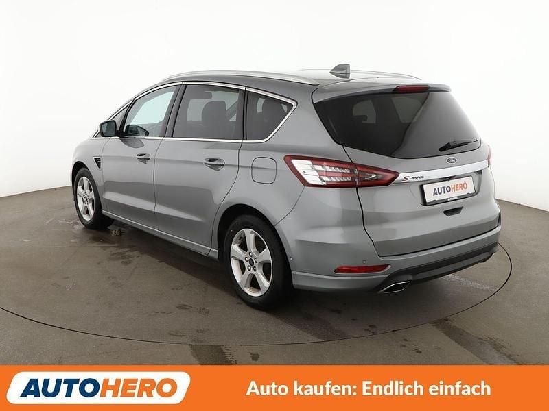 Gebraucht Ford S-MAX Titanium 190 PS (139 kW) 2020 Grau Van / Kleinbus