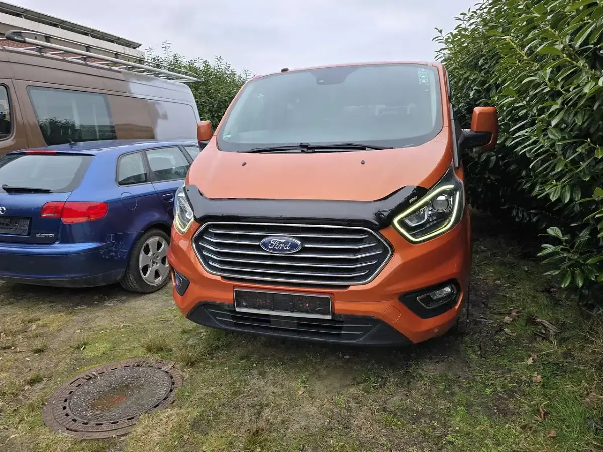 Gebraucht Ford Tourneo Custom Titanium X 170 PS (125 kW) 2018 Orange Van