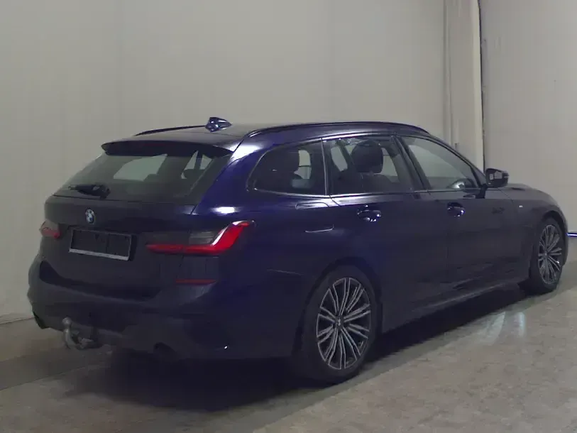 Gebraucht BMW 318 M Sport 150 PS (110 kW) 2020 Blau Kombi