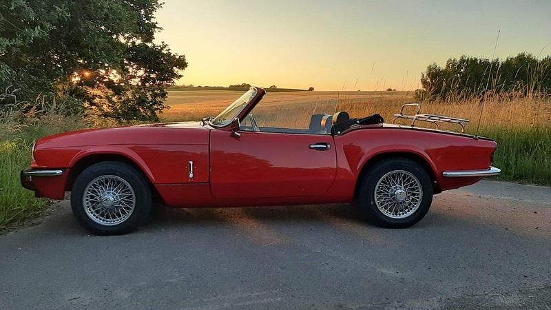 Rot Gebraucht 1977 Triumph Spitfire Cabrio | 9.500 € - Bild 1/4