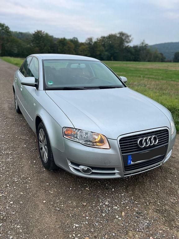 Silber Gebraucht 2006 Audi A4 Limousine | 3.600 € (Guter Preis) - Bild 1/4