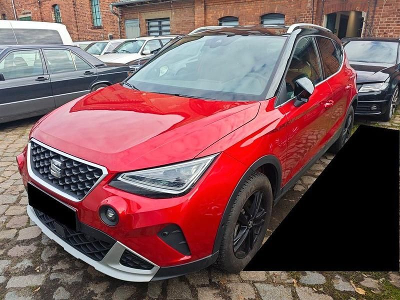Rot Gebraucht 2024 Seat Arona Xperience SUV | 21.900 € (Fairer Preis) - Bild 1/4