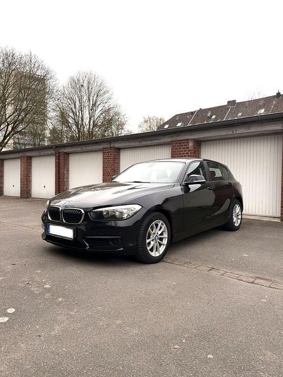 Gebraucht BMW 116 109 PS (80 kW) 2016 Schwarz Kleinwagen