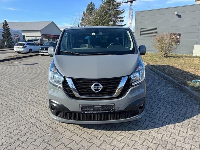Gebraucht Nissan NV300 Premium Edition 125 PS (91 kW) 2017 Grau Van