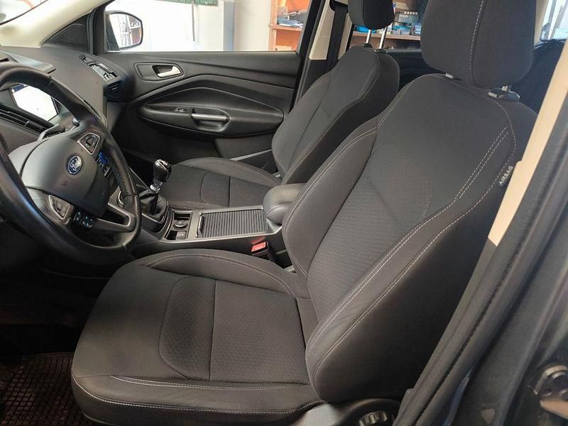 Gebraucht Ford Kuga Cool & Connect 150 PS (110 kW) 2018 Grau SUV