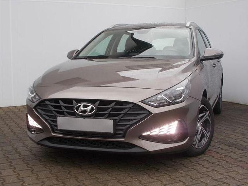 Gebraucht Hyundai i30 Trend 120 PS (88 kW) 2024 Braun Kombi
