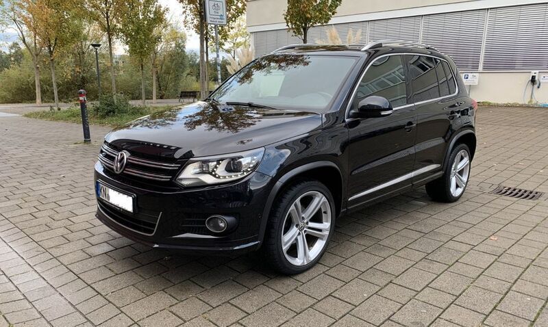 Schwarz Gebraucht 2015 VW Tiguan R-line SUV | 19.300 € (Teuer) - Bild 1/4