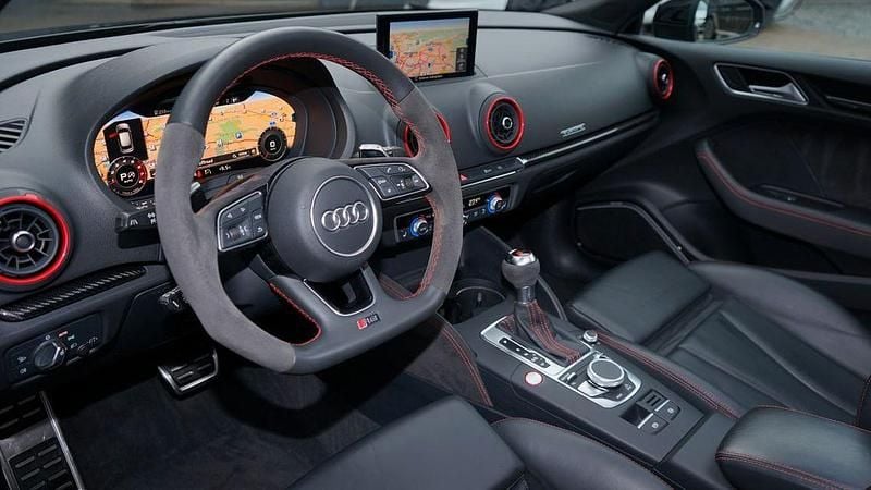 Second-hand Audi RS3 Design 400 CP (294 kW) 2020 Negru Berlinǎ