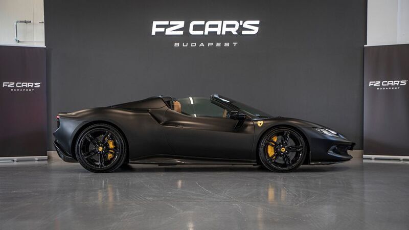 Gebraucht Ferrari 296 840 PS (617 kW) 2024 Schwarz Cabrio