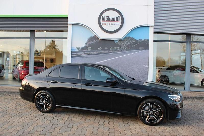Gebraucht Mercedes E300 AMG 306 PS (225 kW) 2021 Schwarz Limousine