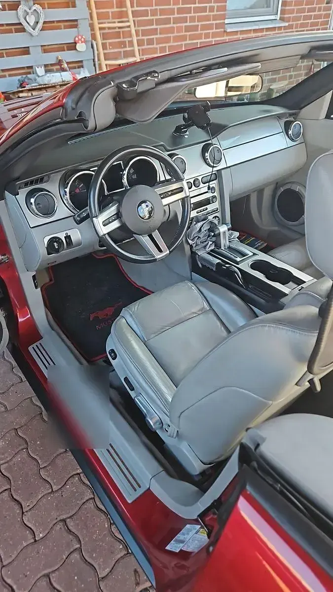 Gebraucht Ford Mustang 205 PS (150 kW) 2005 Rot Cabrio