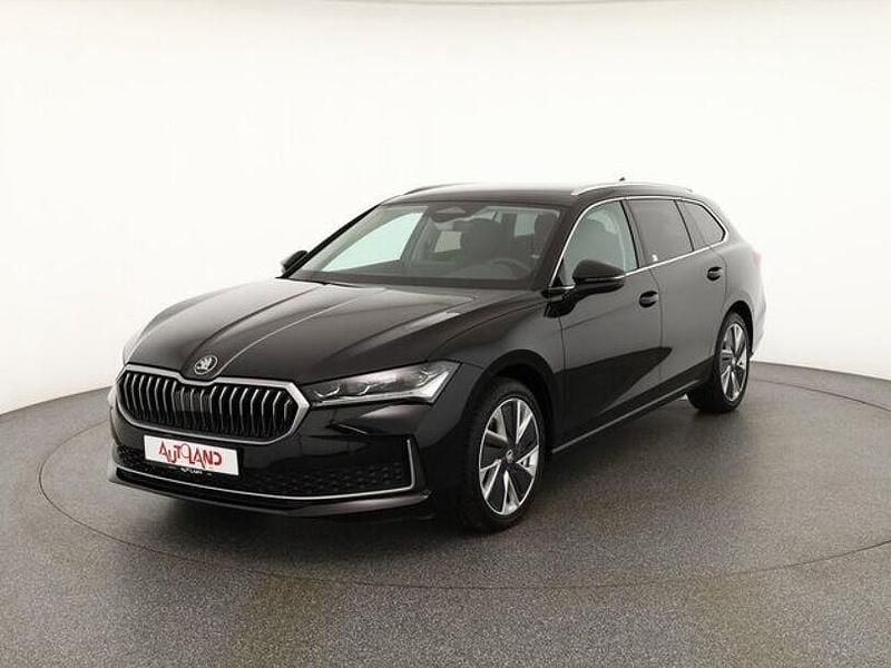 Schwarz Gebraucht 2024 Skoda Superb Kombi | 40.990 € (Superpreis) - Bild 1/4