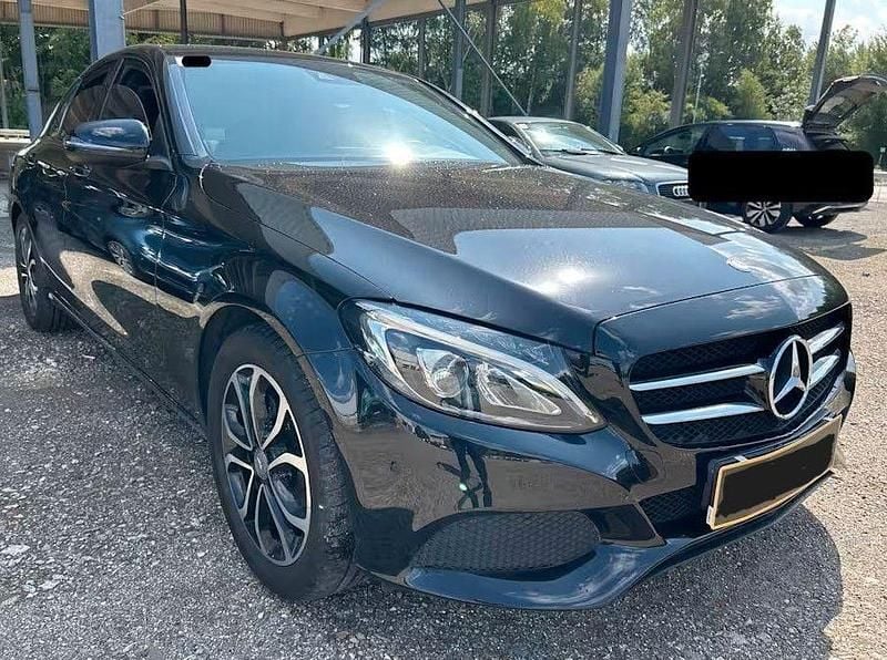 Schwarz Gebraucht 2015 Mercedes C180 Avantgarde Limousine | 15.999 € (Guter Preis) - Bild 1/4