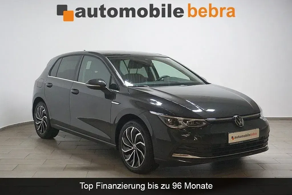 Gebraucht VW Golf VIII Style 150 PS (110 kW) 2023 Grau Limousine